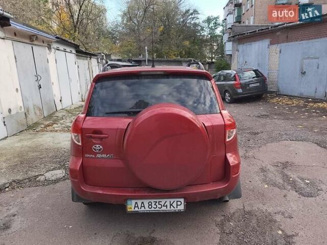 Тойота РАВ 4 2008 в Киеве на Automoto.ua Красный Тойота РАВ 4, объемом двигателя 2 л и пробегом 166 тыс. км за 9700 $, фото 9 на Automoto.ua