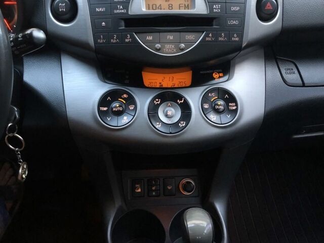 Красный Тойота РАВ 4, объемом двигателя 2 л и пробегом 232 тыс. км за 8999 $, фото 21 на Automoto.ua