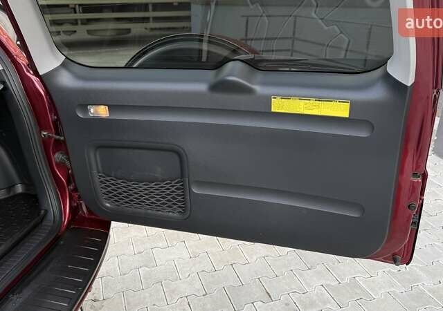 Красный Тойота РАВ 4, объемом двигателя 2 л и пробегом 137 тыс. км за 13699 $, фото 27 на Automoto.ua
