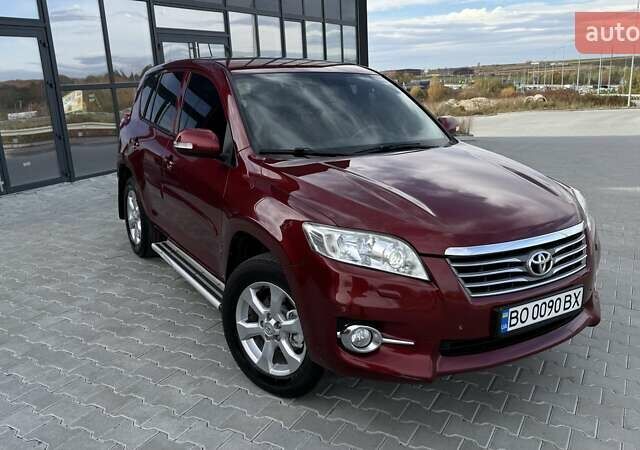 Красный Тойота РАВ 4, объемом двигателя 2 л и пробегом 137 тыс. км за 13699 $, фото 10 на Automoto.ua