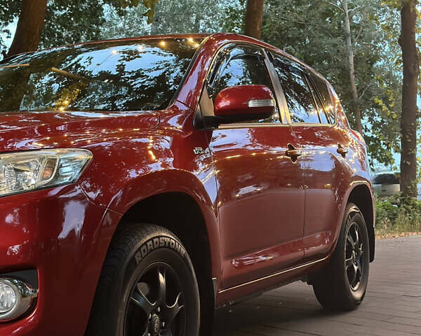 Красный Тойота РАВ 4, объемом двигателя 2.2 л и пробегом 212 тыс. км за 14999 $, фото 5 на Automoto.ua