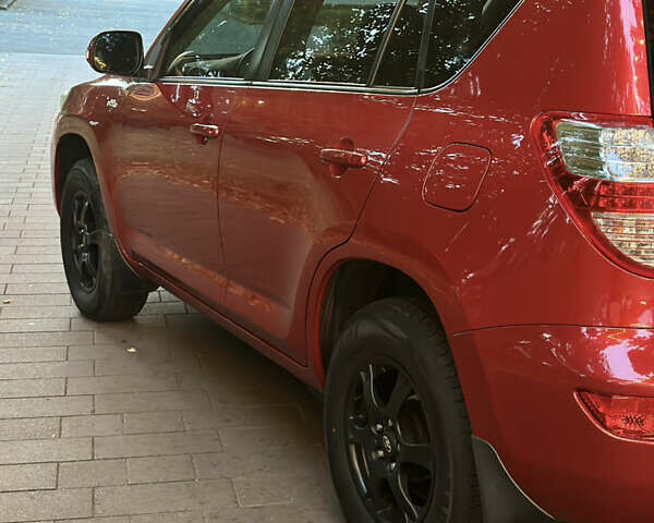 Красный Тойота РАВ 4, объемом двигателя 2.2 л и пробегом 212 тыс. км за 14999 $, фото 4 на Automoto.ua