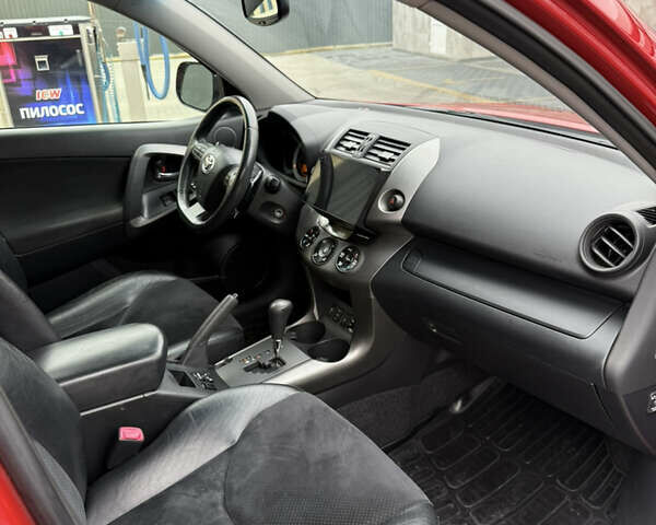 Красный Тойота РАВ 4, объемом двигателя 1.99 л и пробегом 187 тыс. км за 11400 $, фото 7 на Automoto.ua