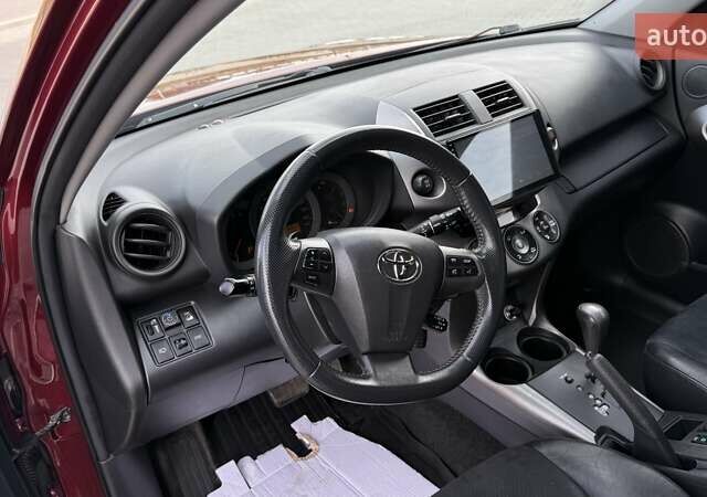 Красный Тойота РАВ 4, объемом двигателя 2 л и пробегом 137 тыс. км за 13699 $, фото 18 на Automoto.ua