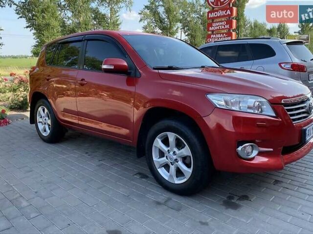 Красный Тойота РАВ 4, объемом двигателя 2 л и пробегом 190 тыс. км за 12000 $, фото 15 на Automoto.ua