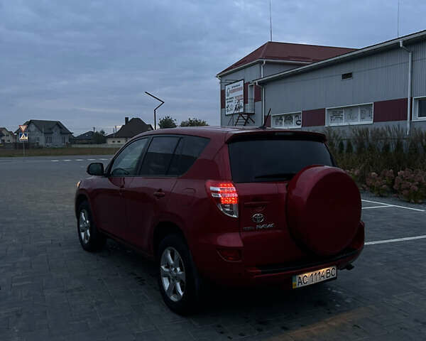 Червоний Тойота РАВ 4, об'ємом двигуна 1.99 л та пробігом 230 тис. км за 14000 $, фото 5 на Automoto.ua