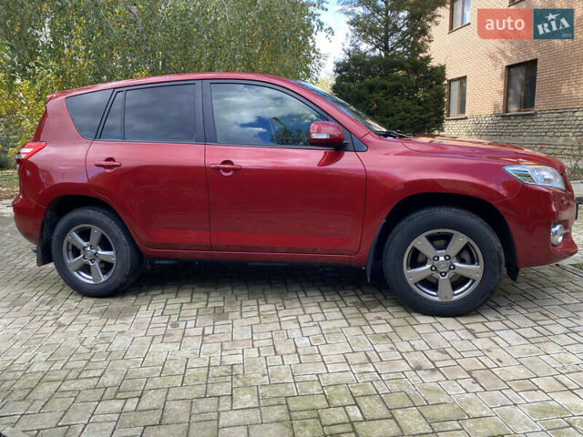 Тойота РАВ 4 2012 в Киеве на Automoto.ua Красный Тойота РАВ 4, объемом двигателя 2 л и пробегом 98 тыс. км за 16500 $, фото 2 на Automoto.ua