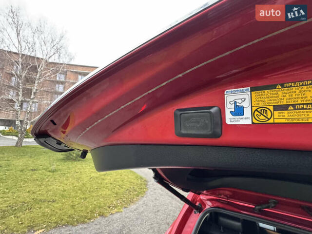 Червоний Тойота РАВ 4, об'ємом двигуна 2.49 л та пробігом 190 тис. км за 16499 $, фото 17 на Automoto.ua