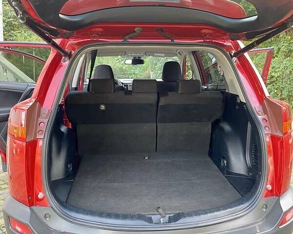 Красный Тойота РАВ 4, объемом двигателя 2 л и пробегом 238 тыс. км за 15400 $, фото 11 на Automoto.ua