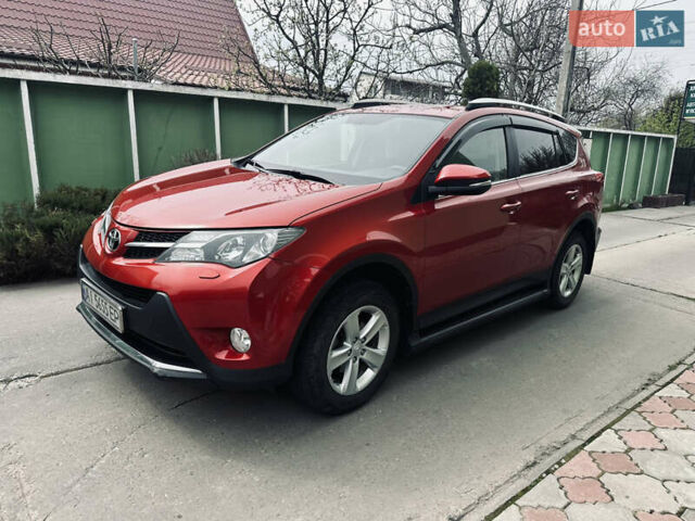 Красный Тойота РАВ 4, объемом двигателя 2.23 л и пробегом 130 тыс. км за 18000 $, фото 1 на Automoto.ua