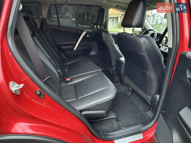 Червоний Тойота РАВ 4, об'ємом двигуна 2.49 л та пробігом 190 тис. км за 16499 $, фото 9 на Automoto.ua