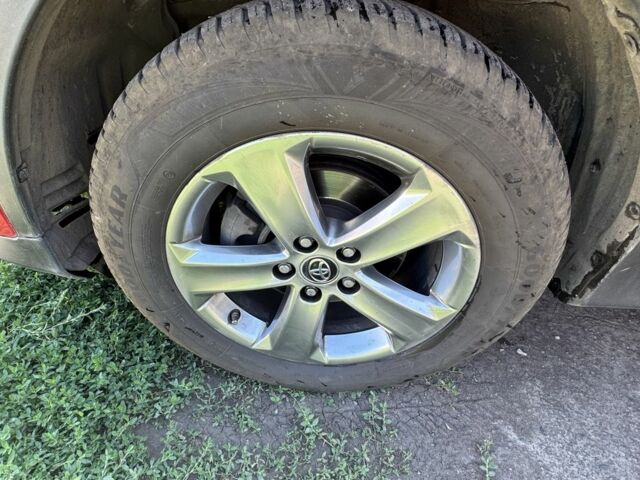 Красный Тойота РАВ 4, объемом двигателя 2 л и пробегом 228 тыс. км за 14000 $, фото 8 на Automoto.ua