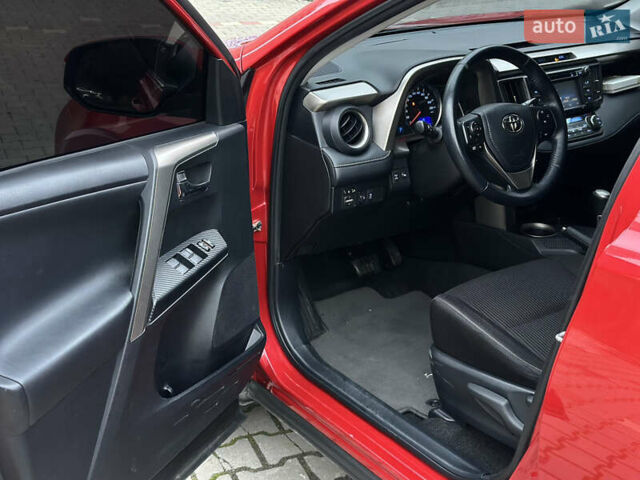 Червоний Тойота РАВ 4, об'ємом двигуна 2.23 л та пробігом 73 тис. км за 21900 $, фото 14 на Automoto.ua