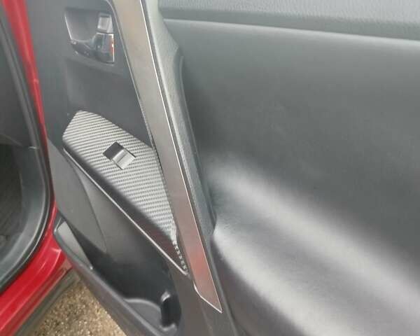 Красный Тойота РАВ 4, объемом двигателя 2.49 л и пробегом 172 тыс. км за 16490 $, фото 7 на Automoto.ua