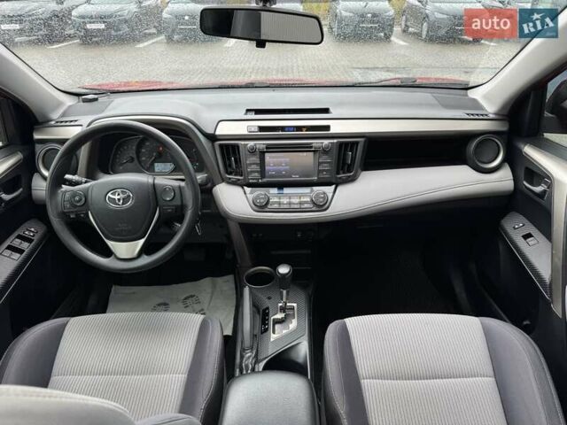 Червоний Тойота РАВ 4, об'ємом двигуна 2.49 л та пробігом 215 тис. км за 14800 $, фото 23 на Automoto.ua