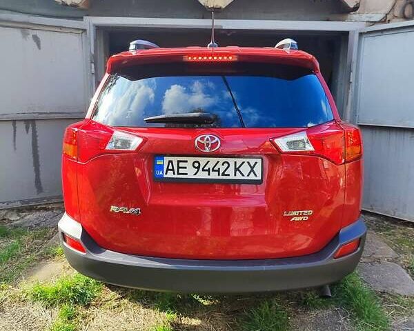 Тойота РАВ 4 2015 у Кривому Розі на Automoto.ua Червоний Тойота РАВ 4, об'ємом двигуна 2.49 л та пробігом 88 тис. км за 17500 $, фото 11 на Automoto.ua