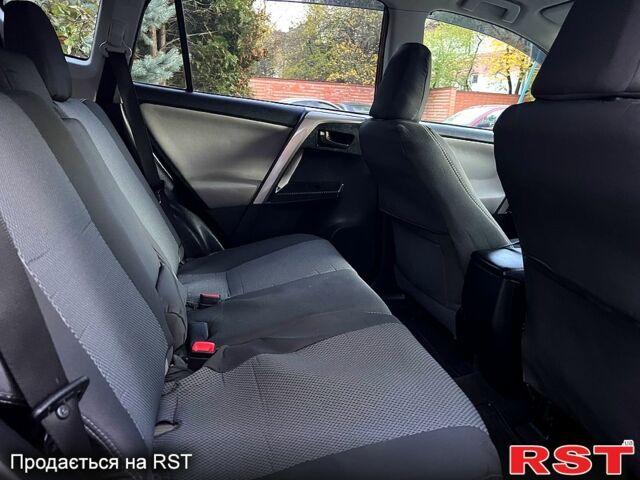 Красный Тойота РАВ 4, объемом двигателя 2.5 л и пробегом 206 тыс. км за 15200 $, фото 11 на Automoto.ua