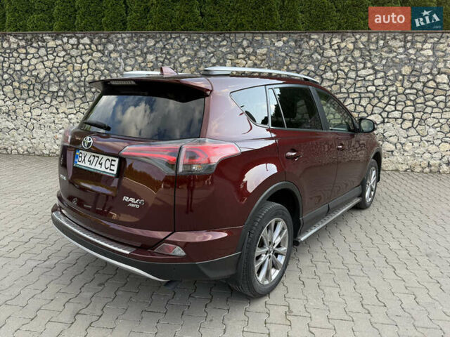 Червоний Тойота РАВ 4, об'ємом двигуна 2.23 л та пробігом 140 тис. км за 22500 $, фото 1 на Automoto.ua