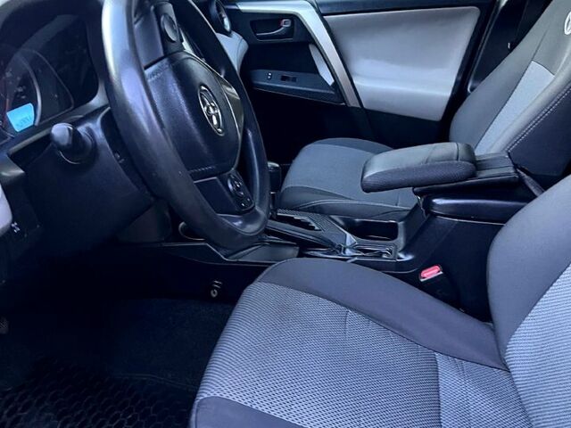 Красный Тойота РАВ 4, объемом двигателя 2.5 л и пробегом 206 тыс. км за 15200 $, фото 9 на Automoto.ua