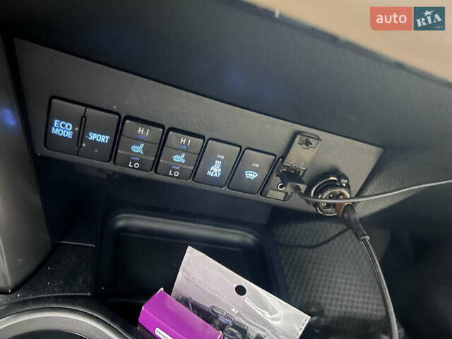 Красный Тойота РАВ 4, объемом двигателя 2.23 л и пробегом 214 тыс. км за 22000 $, фото 26 на Automoto.ua