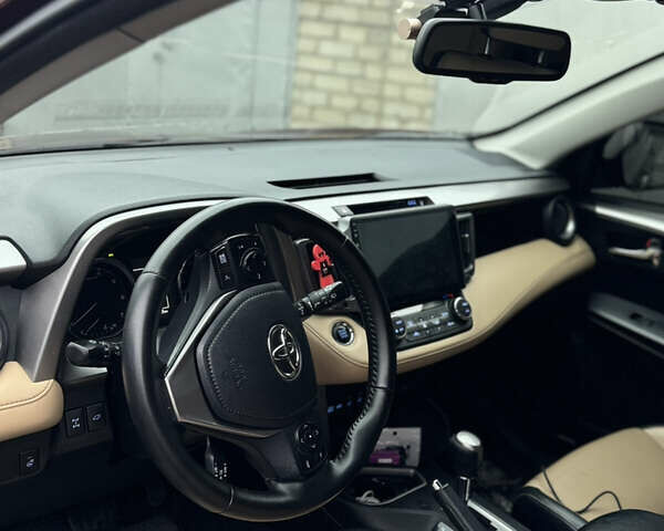 Красный Тойота РАВ 4, объемом двигателя 2.23 л и пробегом 214 тыс. км за 22000 $, фото 14 на Automoto.ua