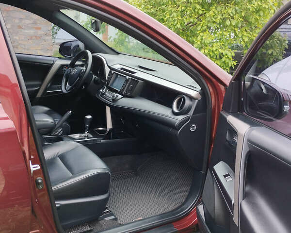 Червоний Тойота РАВ 4, об'ємом двигуна 2.2 л та пробігом 126 тис. км за 22500 $, фото 5 на Automoto.ua