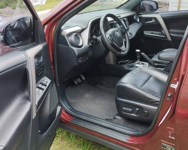 Червоний Тойота РАВ 4, об'ємом двигуна 2.2 л та пробігом 126 тис. км за 22500 $, фото 4 на Automoto.ua