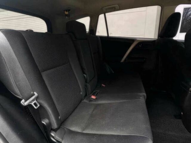 Красный Тойота РАВ 4, объемом двигателя 2.5 л и пробегом 77 тыс. км за 14600 $, фото 10 на Automoto.ua