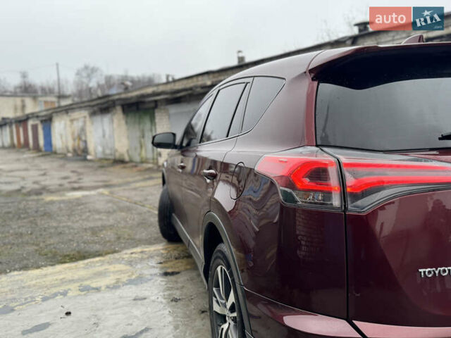 Красный Тойота РАВ 4, объемом двигателя 2.23 л и пробегом 214 тыс. км за 22000 $, фото 7 на Automoto.ua