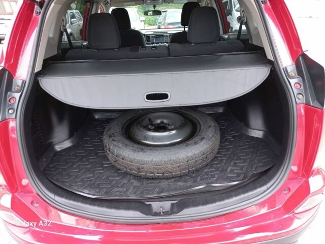 Красный Тойота РАВ 4, объемом двигателя 2.5 л и пробегом 3 тыс. км за 15500 $, фото 2 на Automoto.ua