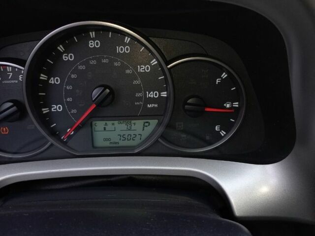 Красный Тойота РАВ 4, объемом двигателя 2.5 л и пробегом 3 тыс. км за 15500 $, фото 6 на Automoto.ua