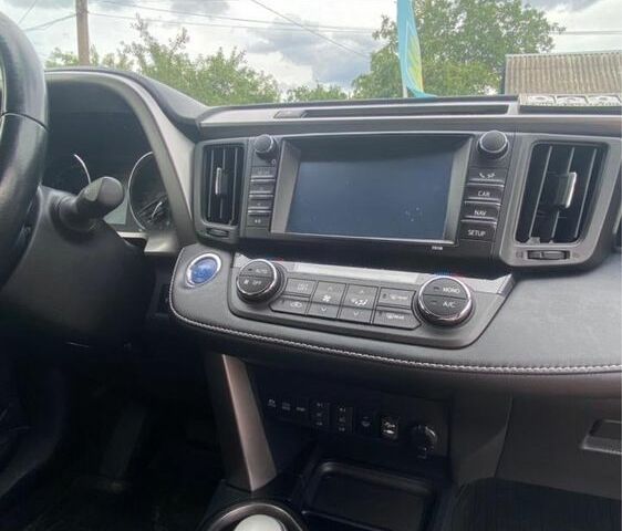 Красный Тойота РАВ 4, объемом двигателя 2.5 л и пробегом 135 тыс. км за 23000 $, фото 9 на Automoto.ua