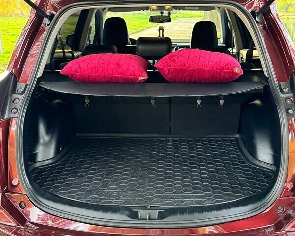 Красный Тойота РАВ 4, объемом двигателя 1.99 л и пробегом 218 тыс. км за 19300 $, фото 8 на Automoto.ua