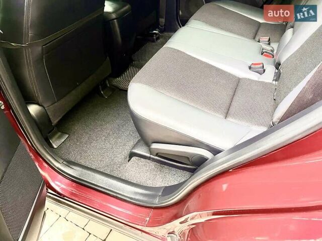 Червоний Тойота РАВ 4, об'ємом двигуна 2.23 л та пробігом 44 тис. км за 28500 $, фото 14 на Automoto.ua