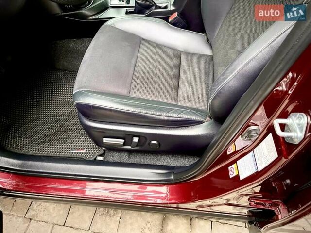 Червоний Тойота РАВ 4, об'ємом двигуна 2.23 л та пробігом 44 тис. км за 28500 $, фото 13 на Automoto.ua