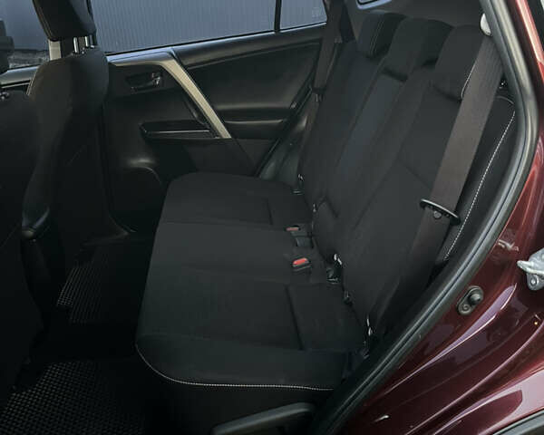 Красный Тойота РАВ 4, объемом двигателя 1.99 л и пробегом 96 тыс. км за 21000 $, фото 9 на Automoto.ua