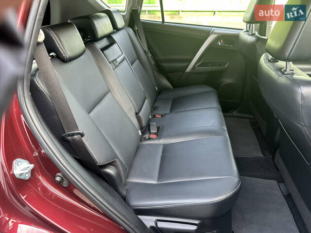 Красный Тойота РАВ 4, объемом двигателя 2.49 л и пробегом 77 тыс. км за 22000 $, фото 23 на Automoto.ua