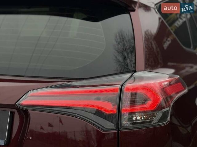 Красный Тойота РАВ 4, объемом двигателя 2.23 л и пробегом 112 тыс. км за 23500 $, фото 26 на Automoto.ua