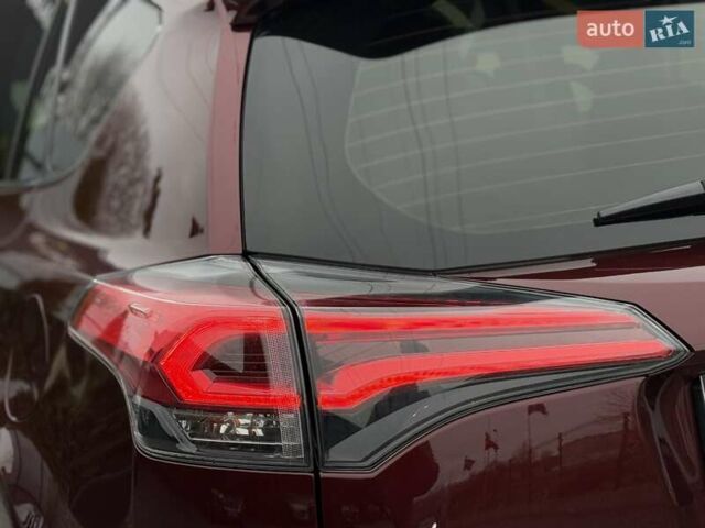 Красный Тойота РАВ 4, объемом двигателя 2.23 л и пробегом 112 тыс. км за 23500 $, фото 25 на Automoto.ua