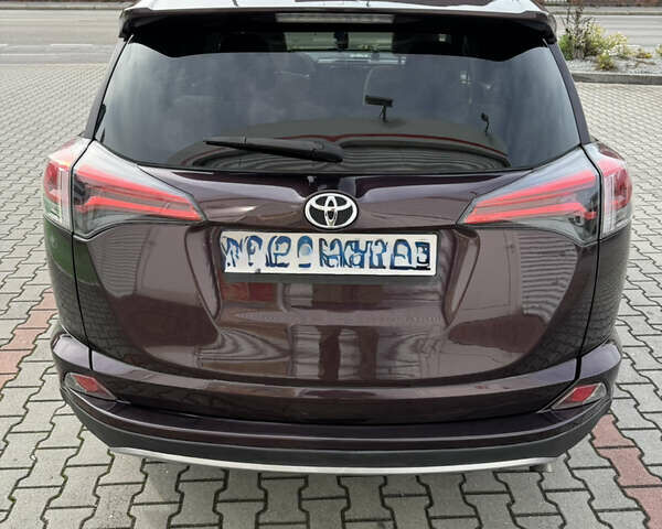 Червоний Тойота РАВ 4, об'ємом двигуна 2.49 л та пробігом 157 тис. км за 21200 $, фото 6 на Automoto.ua