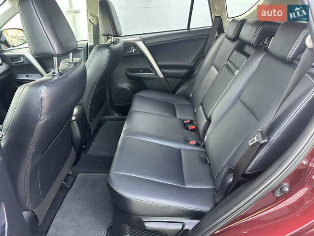 Красный Тойота РАВ 4, объемом двигателя 2.49 л и пробегом 77 тыс. км за 22000 $, фото 19 на Automoto.ua