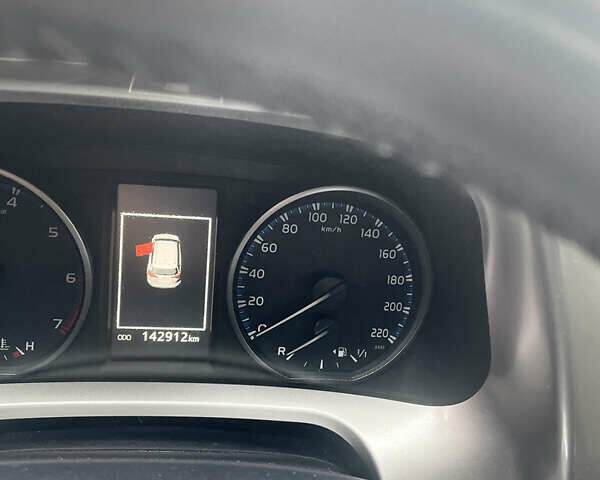 Красный Тойота РАВ 4, объемом двигателя 2.23 л и пробегом 150 тыс. км за 23000 $, фото 4 на Automoto.ua