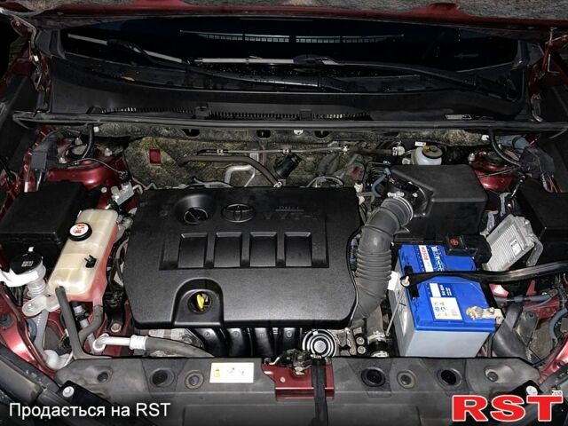 Тойота РАВ 4 2017 у Києві на Automoto.ua Червоний Тойота РАВ 4, об'ємом двигуна 2 л та пробігом 99 тис. км за 20900 $, фото 13 на Automoto.ua
