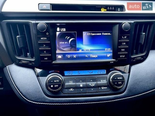 Червоний Тойота РАВ 4, об'ємом двигуна 2.23 л та пробігом 44 тис. км за 28500 $, фото 10 на Automoto.ua