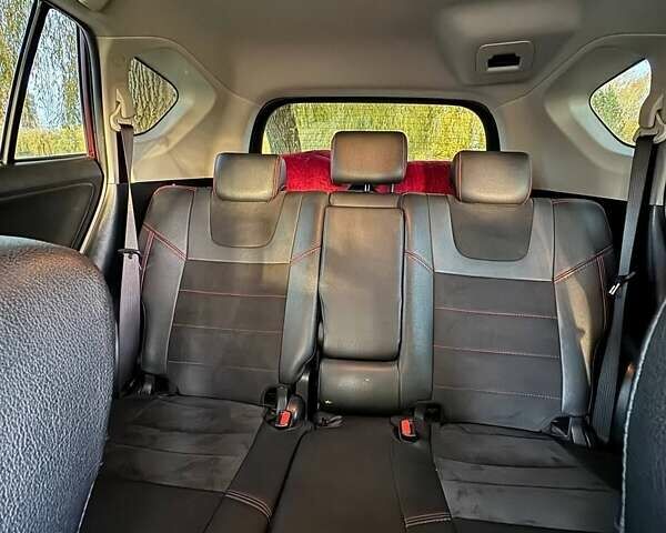 Красный Тойота РАВ 4, объемом двигателя 1.99 л и пробегом 218 тыс. км за 19300 $, фото 24 на Automoto.ua