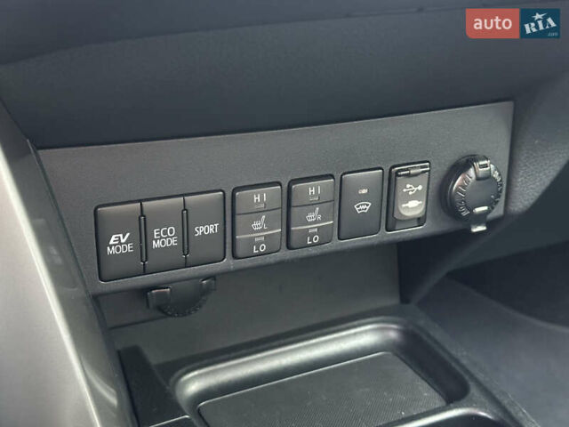 Красный Тойота РАВ 4, объемом двигателя 2.49 л и пробегом 77 тыс. км за 22000 $, фото 36 на Automoto.ua