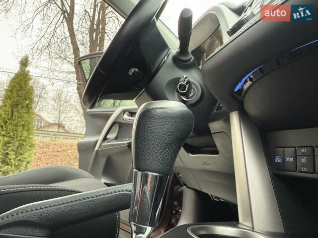 Красный Тойота РАВ 4, объемом двигателя 2.23 л и пробегом 112 тыс. км за 23500 $, фото 57 на Automoto.ua