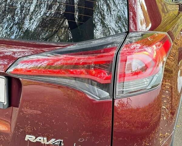 Красный Тойота РАВ 4, объемом двигателя 1.99 л и пробегом 218 тыс. км за 19300 $, фото 14 на Automoto.ua