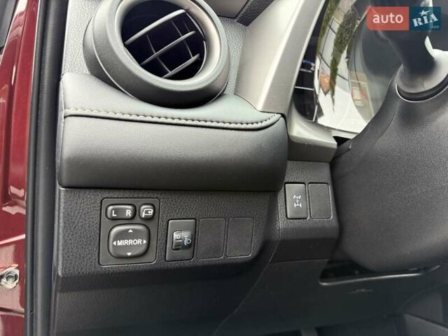 Красный Тойота РАВ 4, объемом двигателя 2.23 л и пробегом 112 тыс. км за 23500 $, фото 62 на Automoto.ua