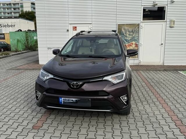 Красный Тойота РАВ 4, объемом двигателя 0 л и пробегом 157 тыс. км за 19200 $, фото 2 на Automoto.ua